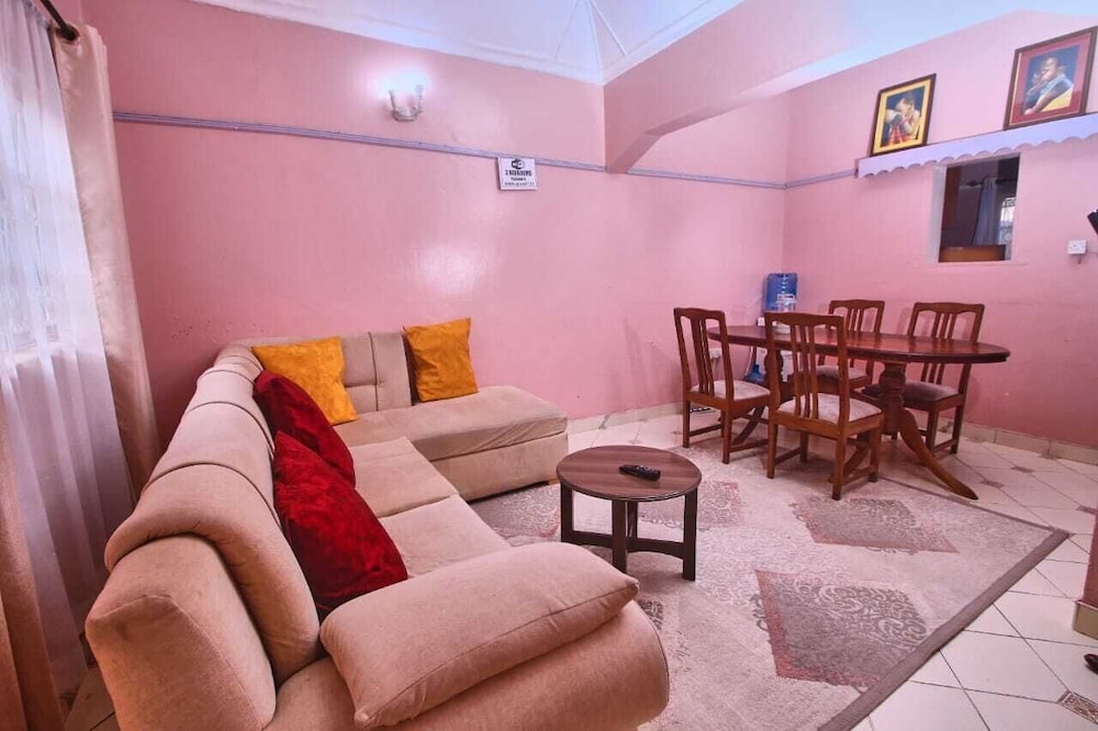 Lux Suites The Pink House Naivasha