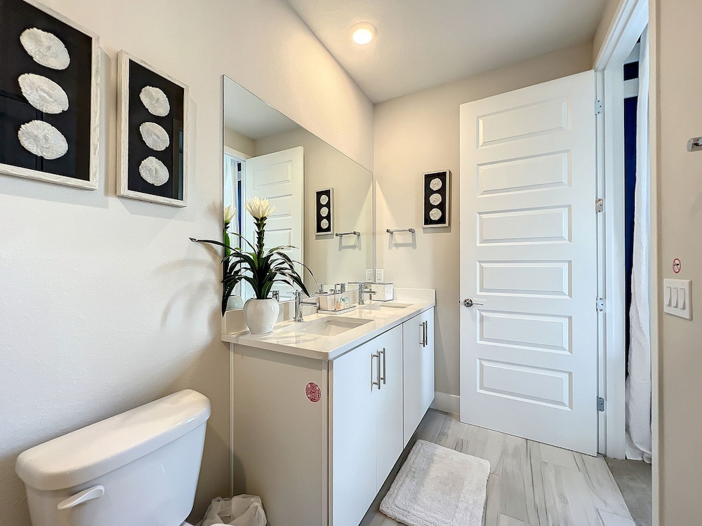Reunion 3BR Villa Near Disney + Pool Access