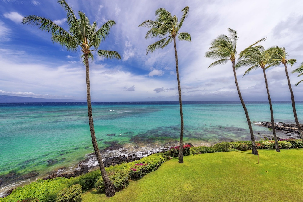 Kuleana 622 1bdrm 1 Bedroom Condo by RedAwning