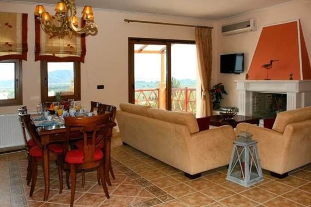 Villa Clairy 3-bedroom Villa With Private Pool