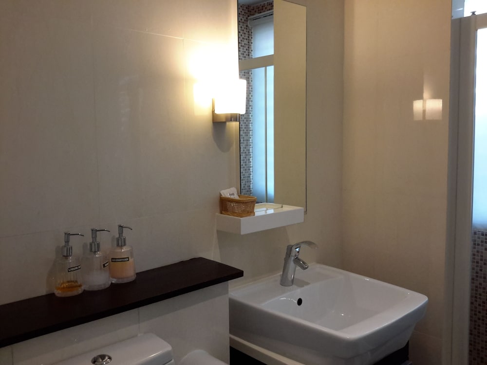Beachfront Family Penthouse Hua Hin