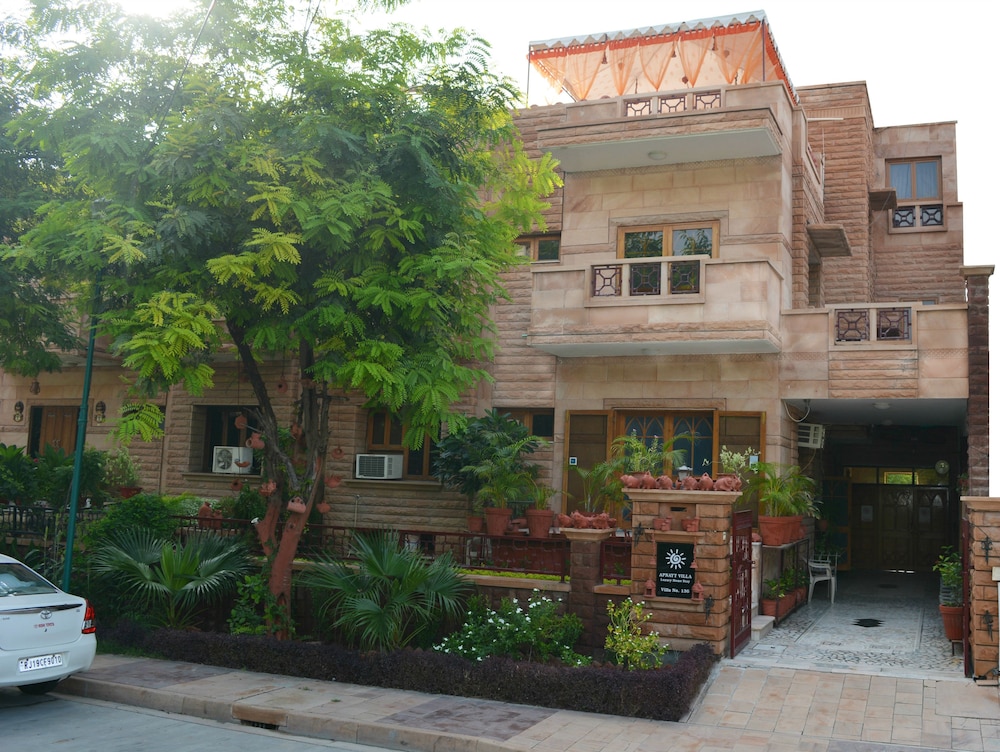 Apnayt Villa