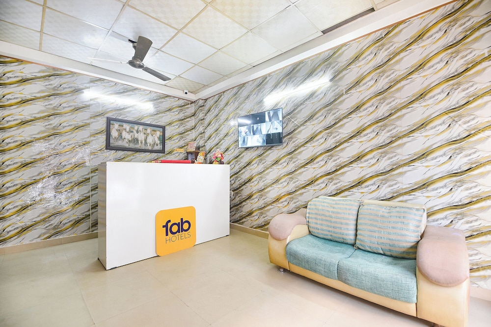 Fabhotel Dream Stay Inn