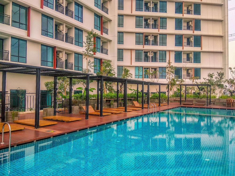 Comfort And Simply Look Studio Lrt City Bekasi Apartment