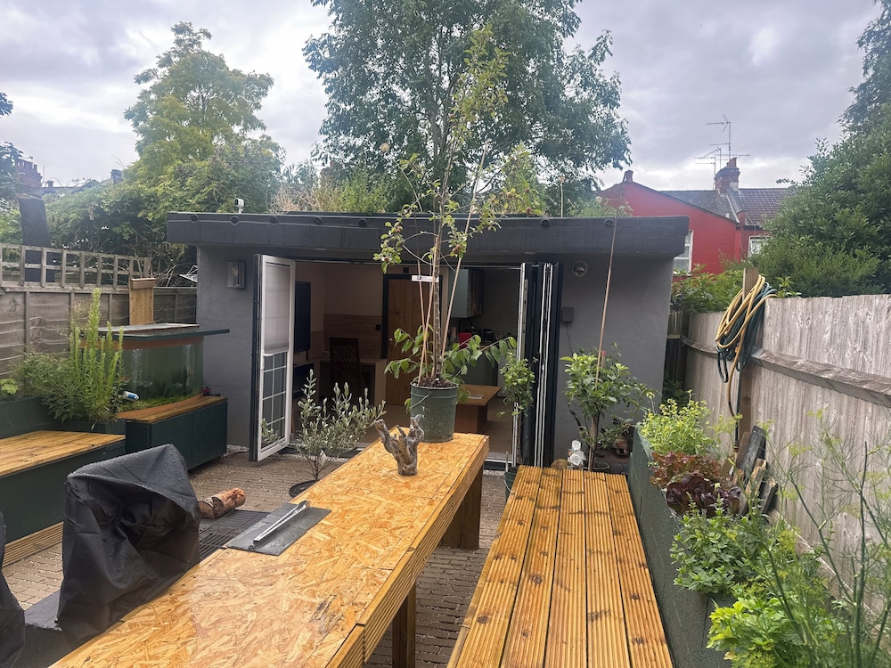 Stunning 1-bed Studio in London
