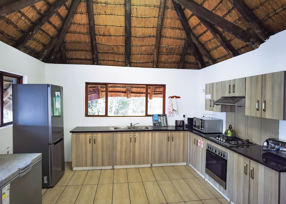 Sobhengu Lodge by Dream Resorts