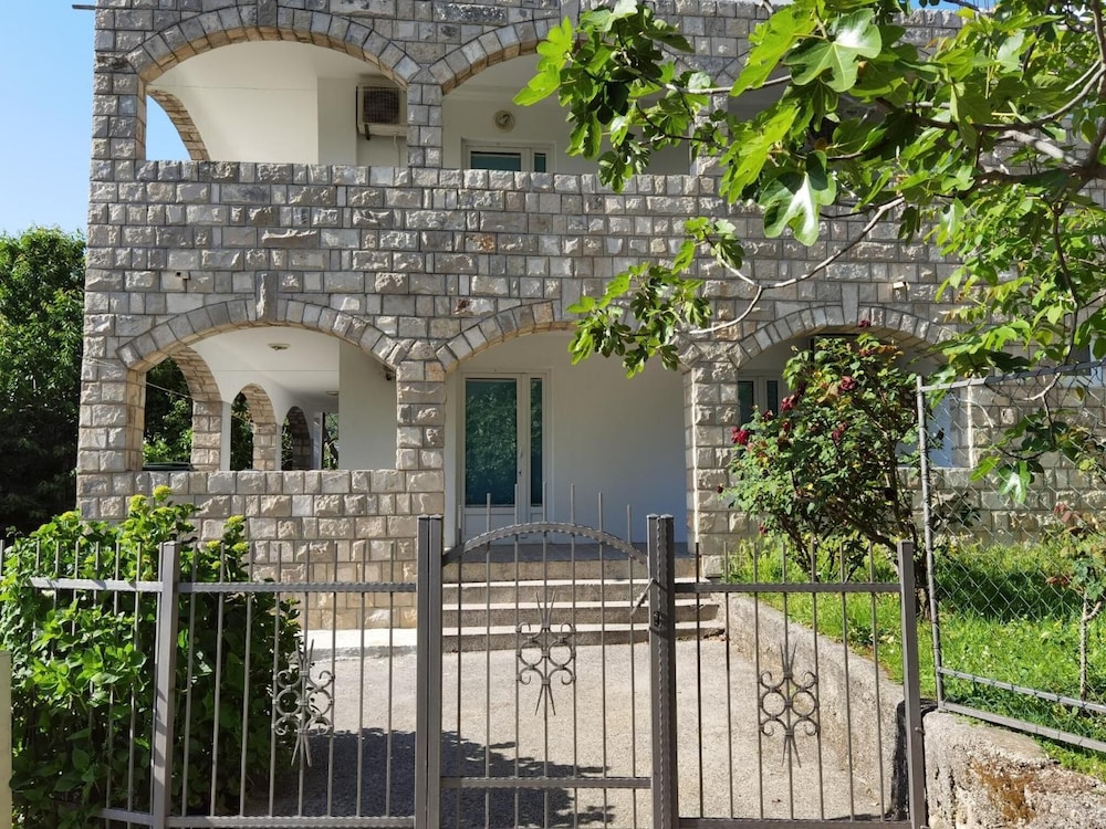Guest House Vojinovic view 5