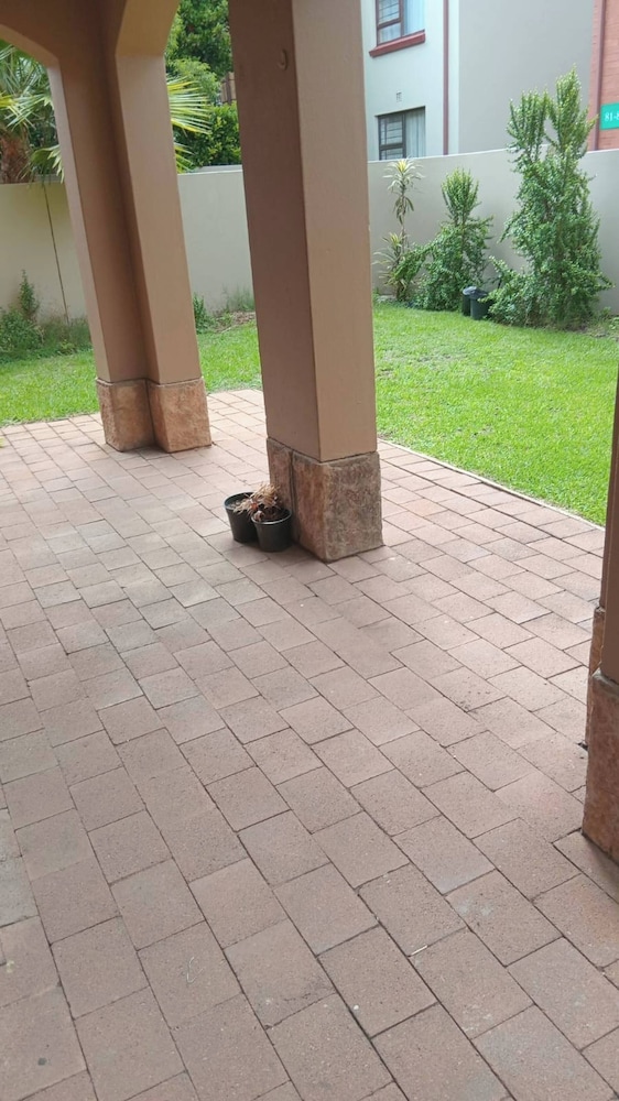 Ground flr 3bed Apartment Private Garden