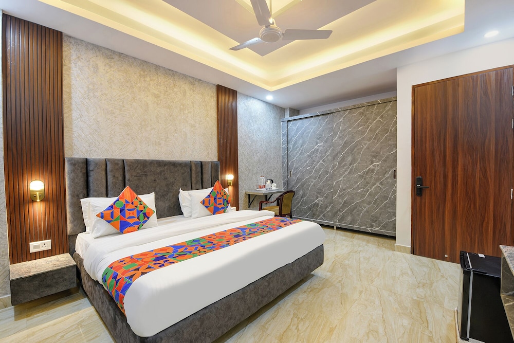 Fabhotel Comfort N Stay