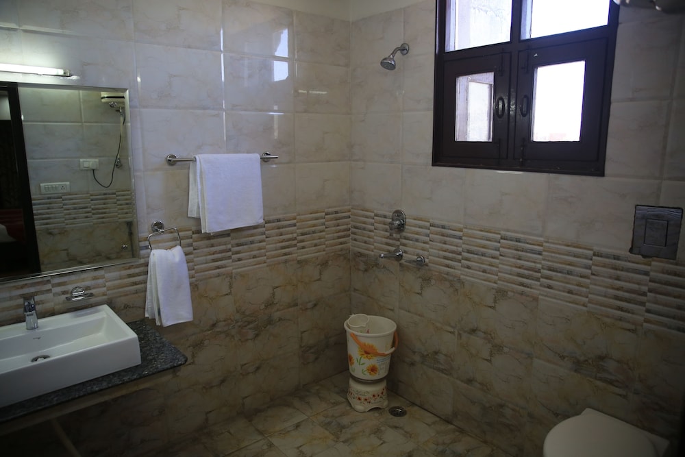 OYO 4589 Hotel City heart