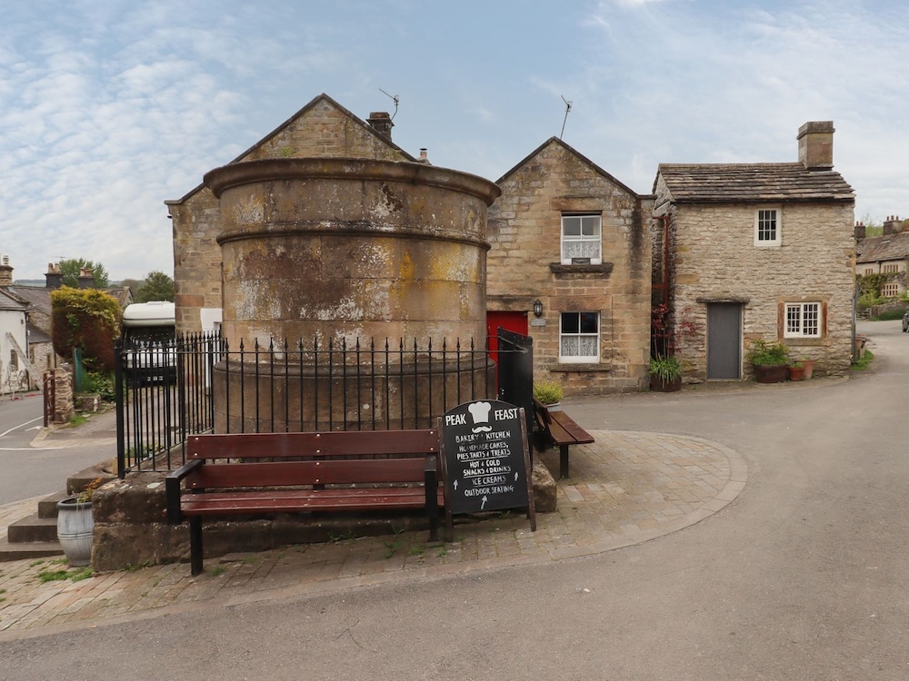 Mulberry Cottage