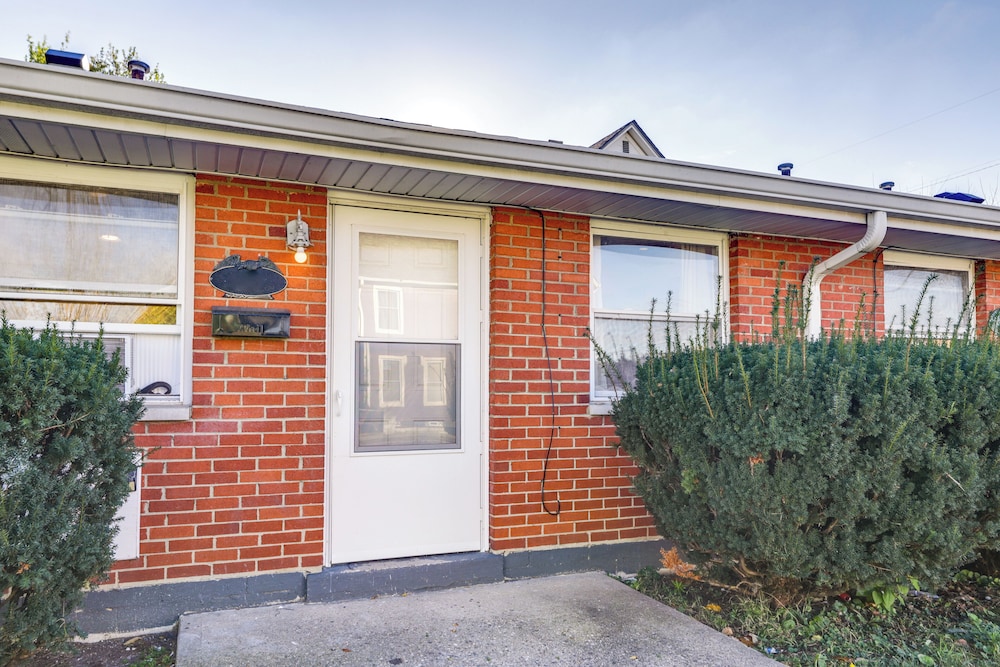 Dog-friendly Dayton Apt: Central Location!