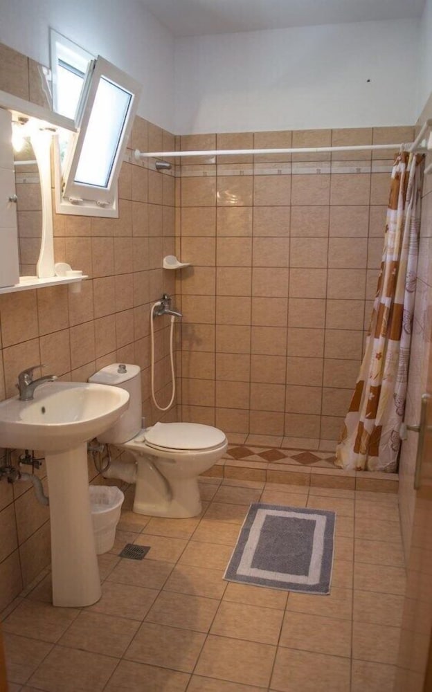 Photo 44