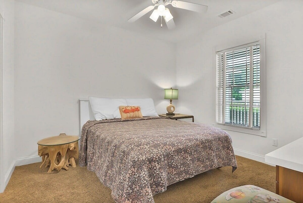 Magnolia Pointe Luster Leaf 4825-102 3 Bedroom Condo