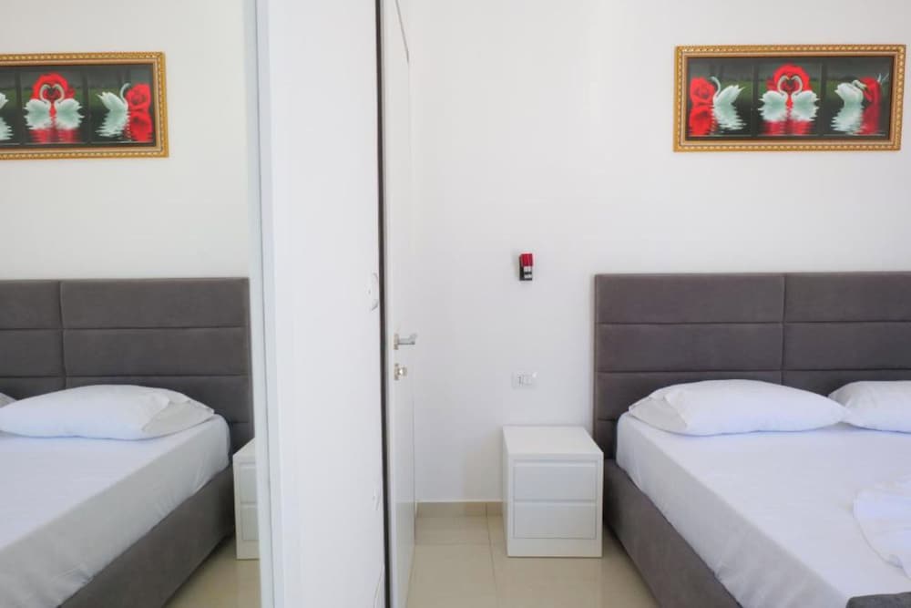 Vila Xhafa