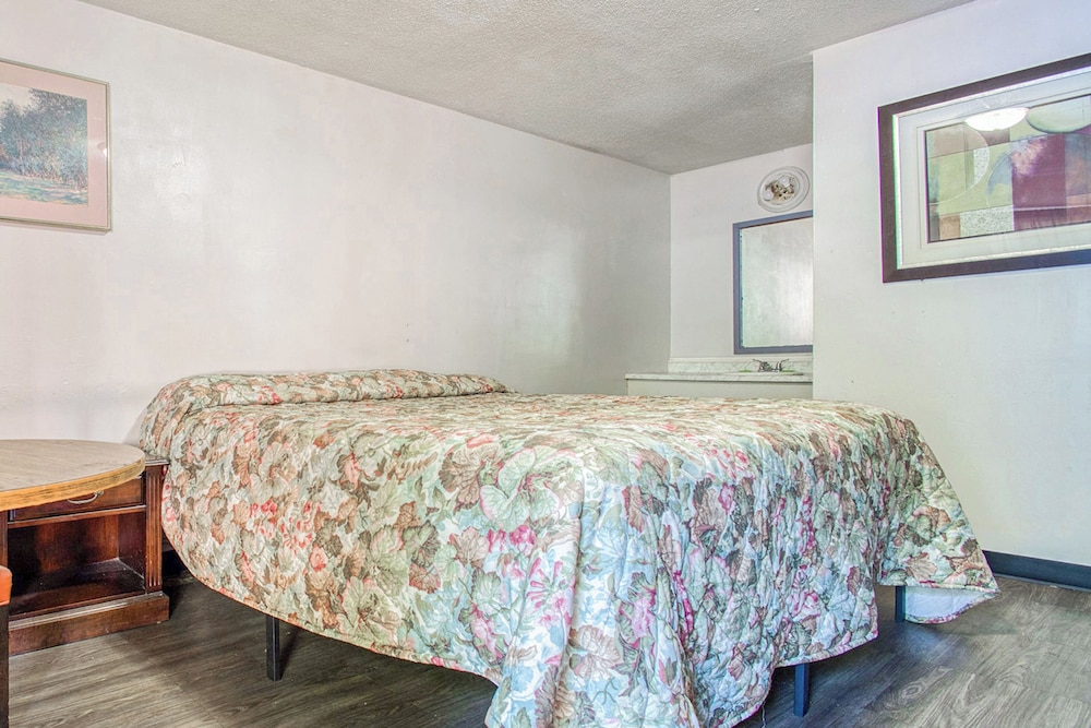 Hotel O Best Rest Inn Springfield US 36