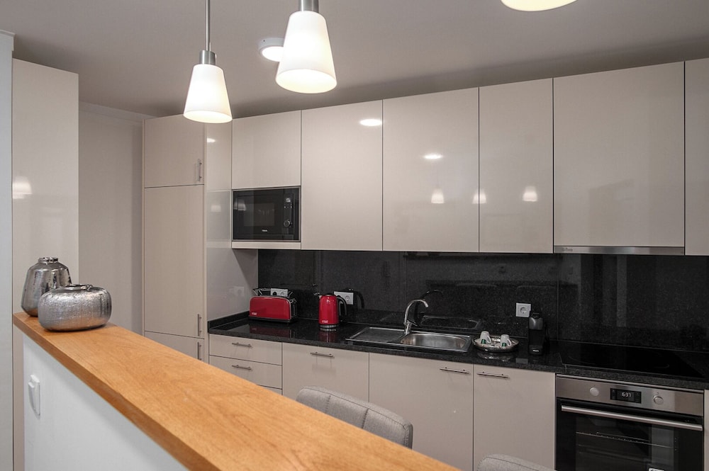 Gaia23 · Lovely 2-bed w/ Parking Amazing View
