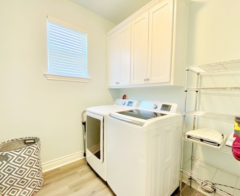 At Long Last 3 Bedroom Home by RedAwning view 5