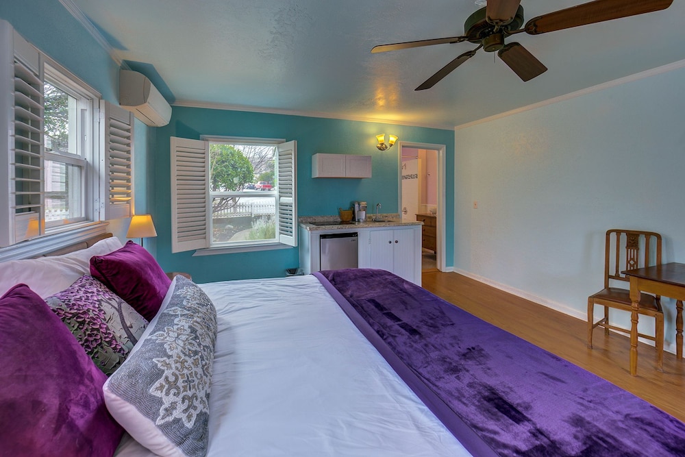 Ashland Vacations - Carlisle Garden Suites - Property Image 32