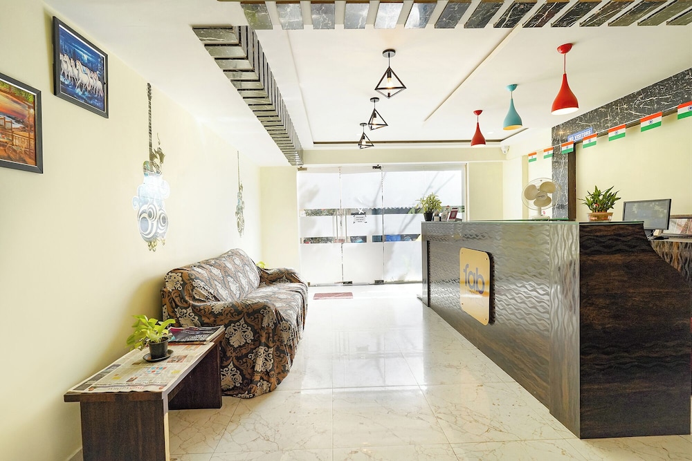 FabHotel Royal Wood Premier - Near Karnataka Golf Association, Domlur