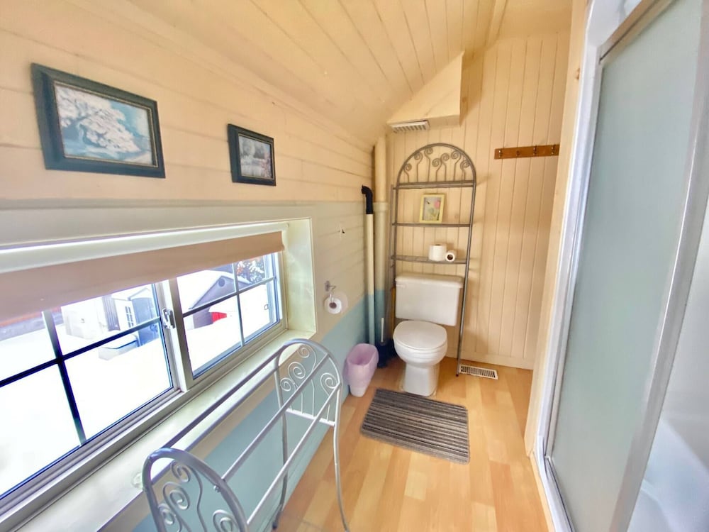 4 Bedroom Cottage On Manitoulin Island - Next to Sandy Beach!