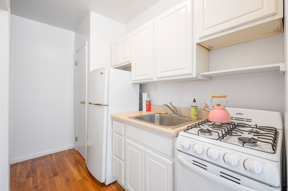 Lovely Apt Near Central Park