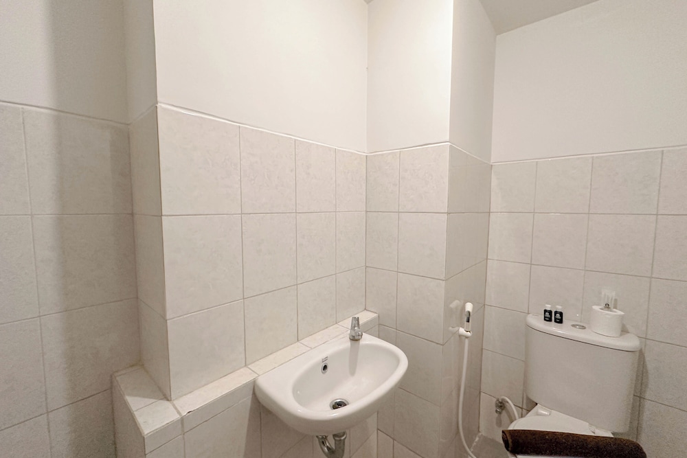 Modern Minimalist 2Br Apartment At Suncity Residence