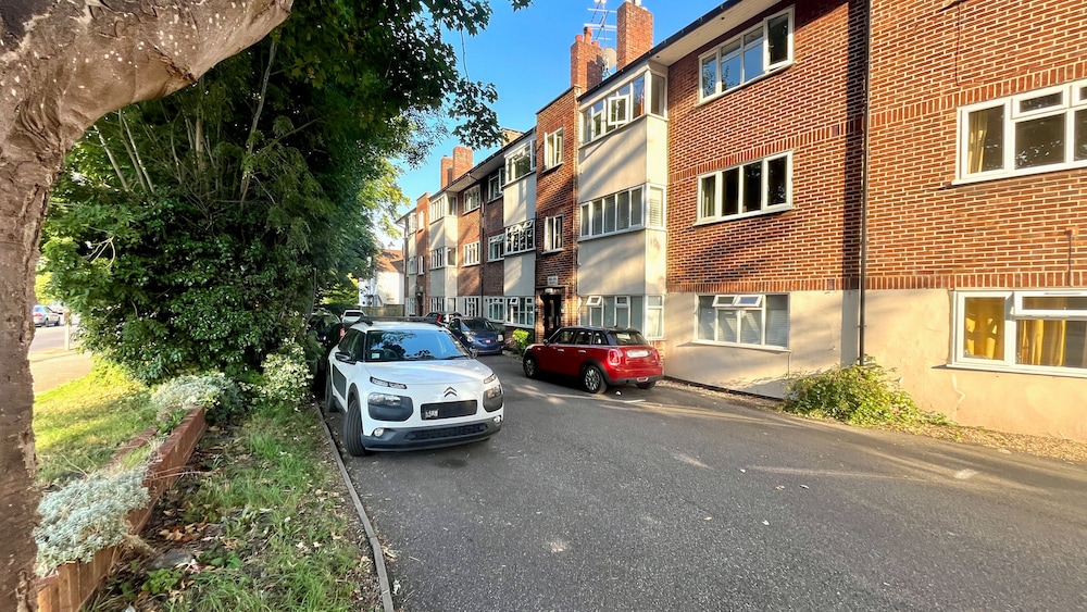 Modern 1 Bedroom Apt In Maidenhead Nr River Thames