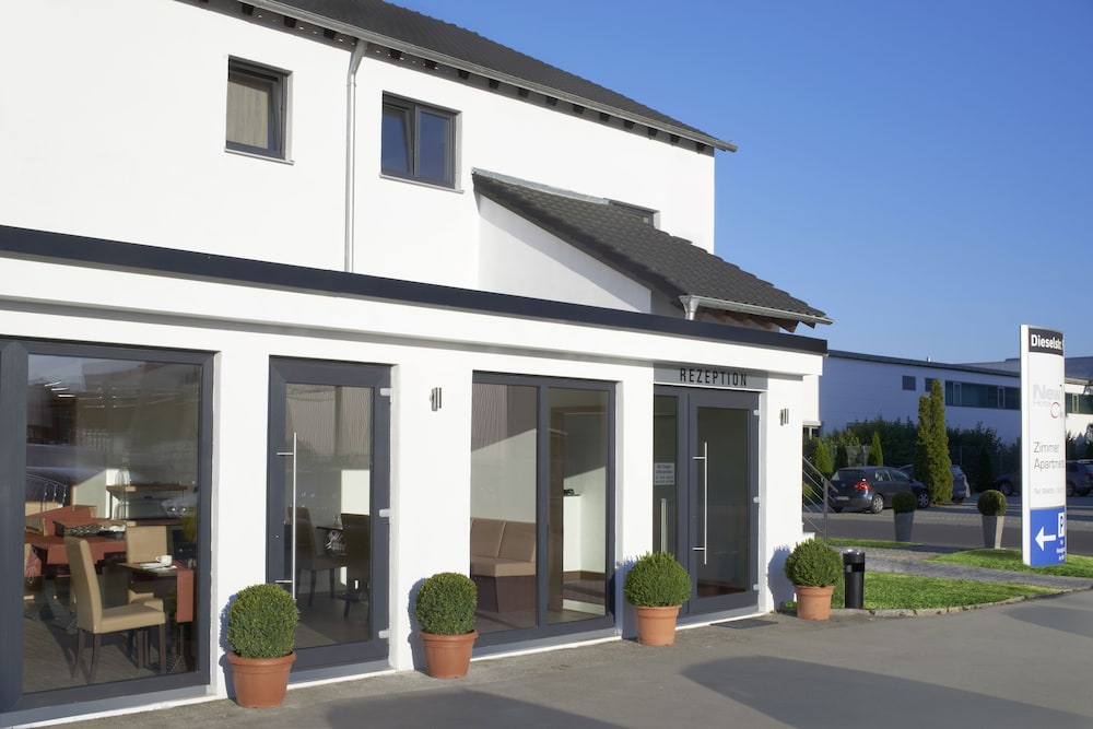 Berlin Vacations - HOTEL NEW IN - Ingolstadt - Gaimersheim - Property Image 16
