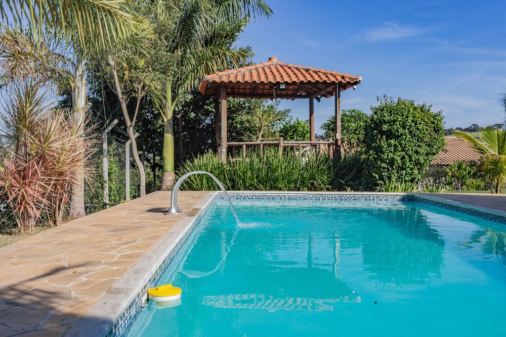 Casa de Campo c Piscina e Wi-fi em Porto Feliz