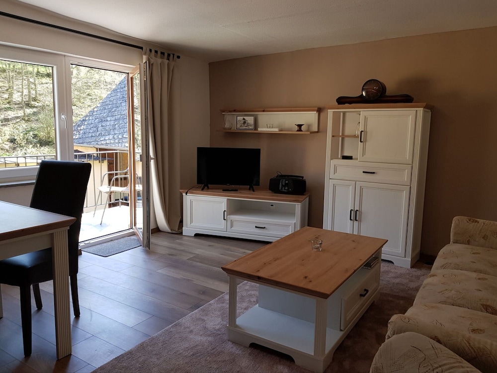 Idyllic Studio Apartment Near Kaifenheim and Near the Forest - Property Image 32