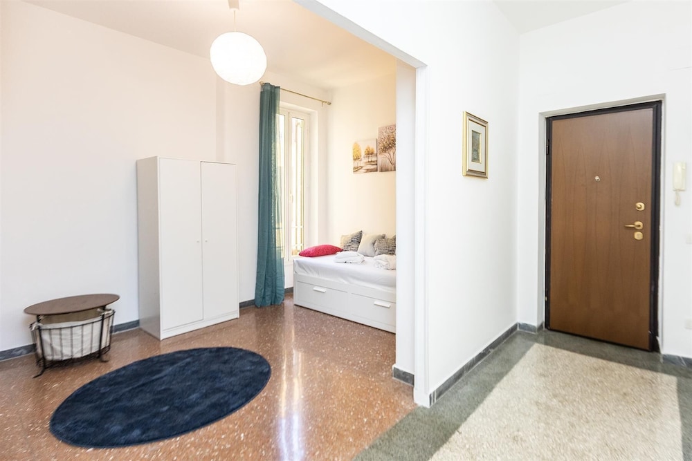 Jenner Apartment