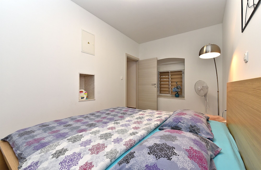 House 1411 view 5