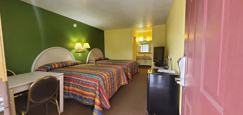 Antler's Inn view 3