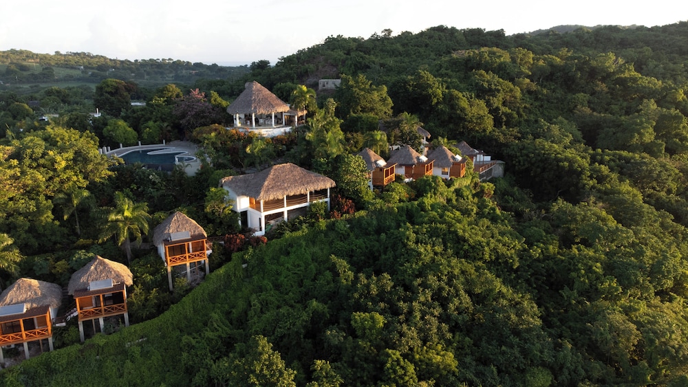 Araya Resort