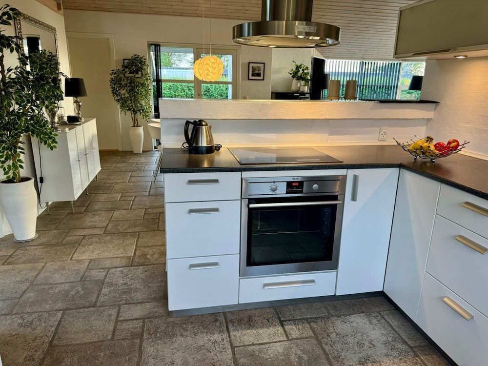 4 Star Holiday Home in Ronde
