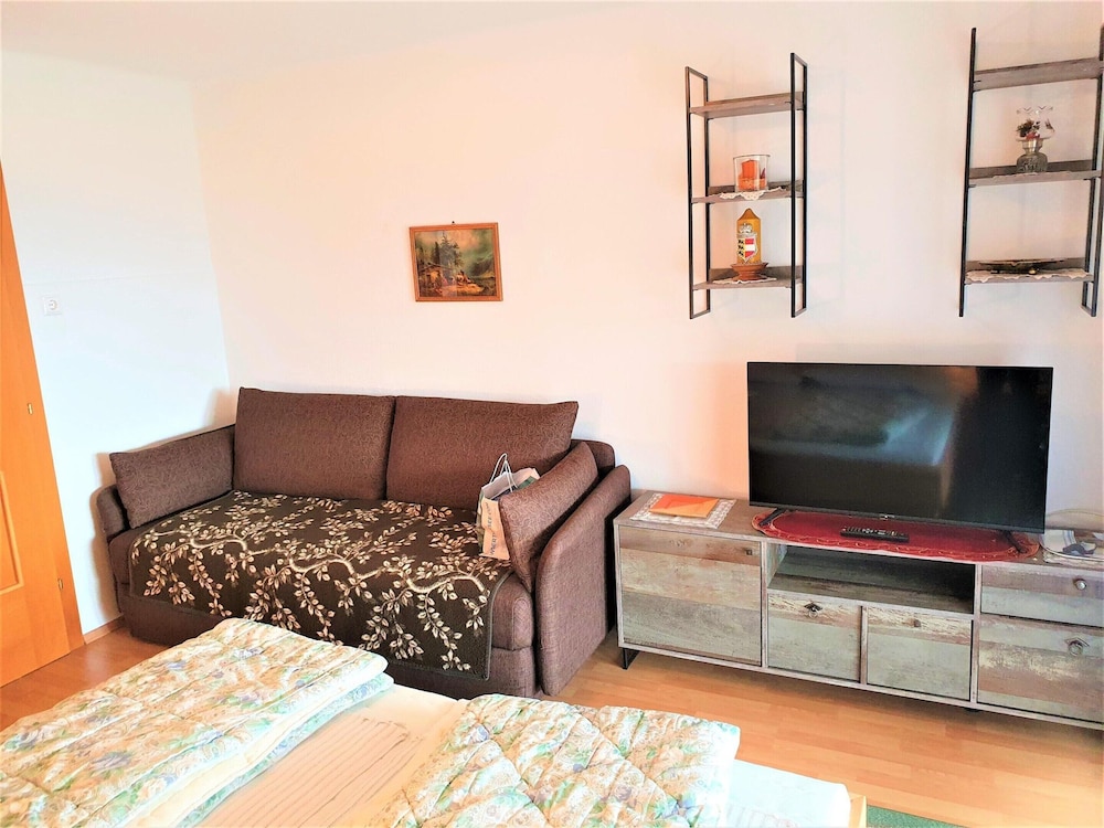 Apartment by Worthersee With Pool