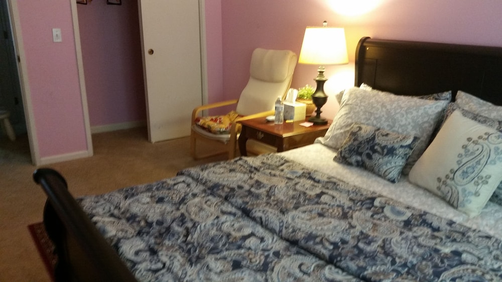 Bed and Breakfast - Property Image 14