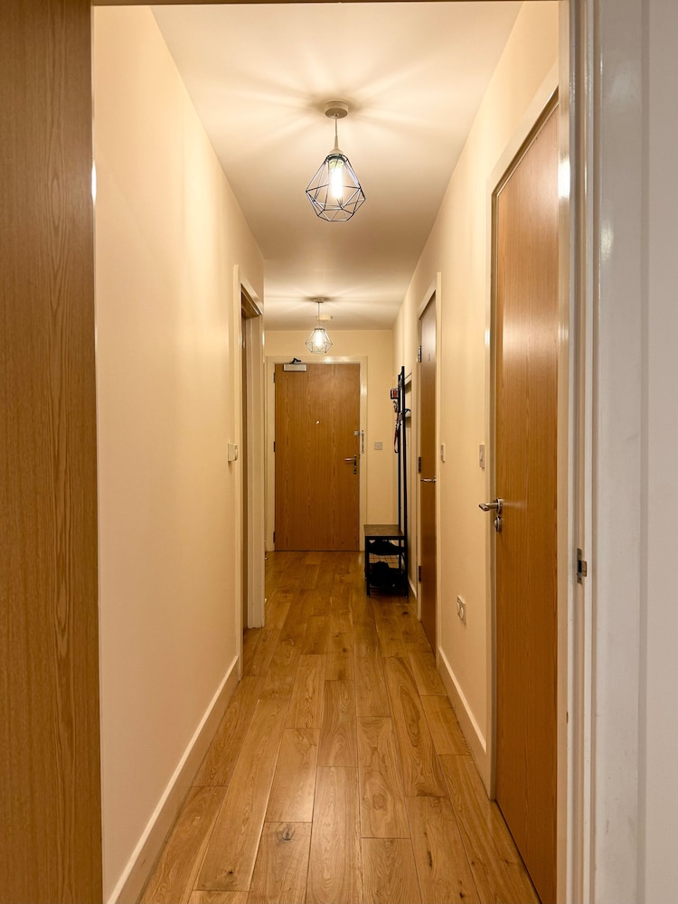 Spacious 1Bd Orpington Flat, 20 Min To Central Ldn
