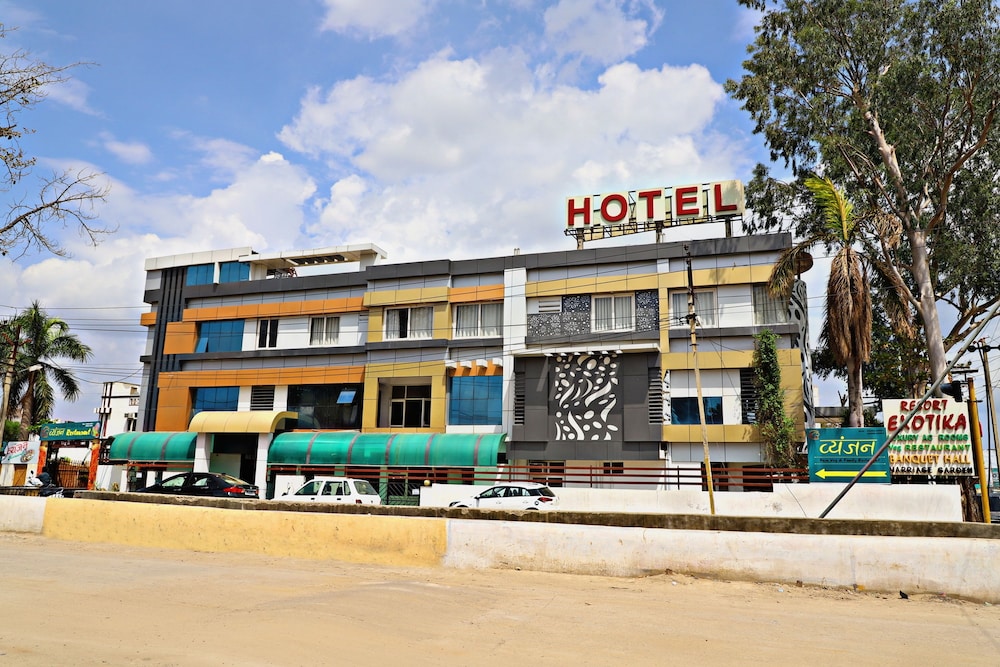 Exotika Express Resort