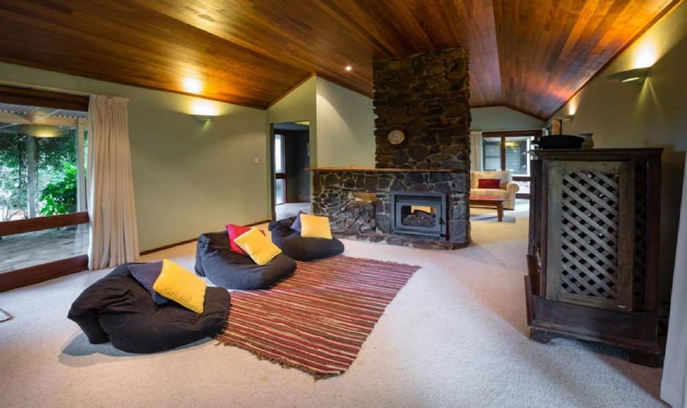 Mt Glorious Getaways
