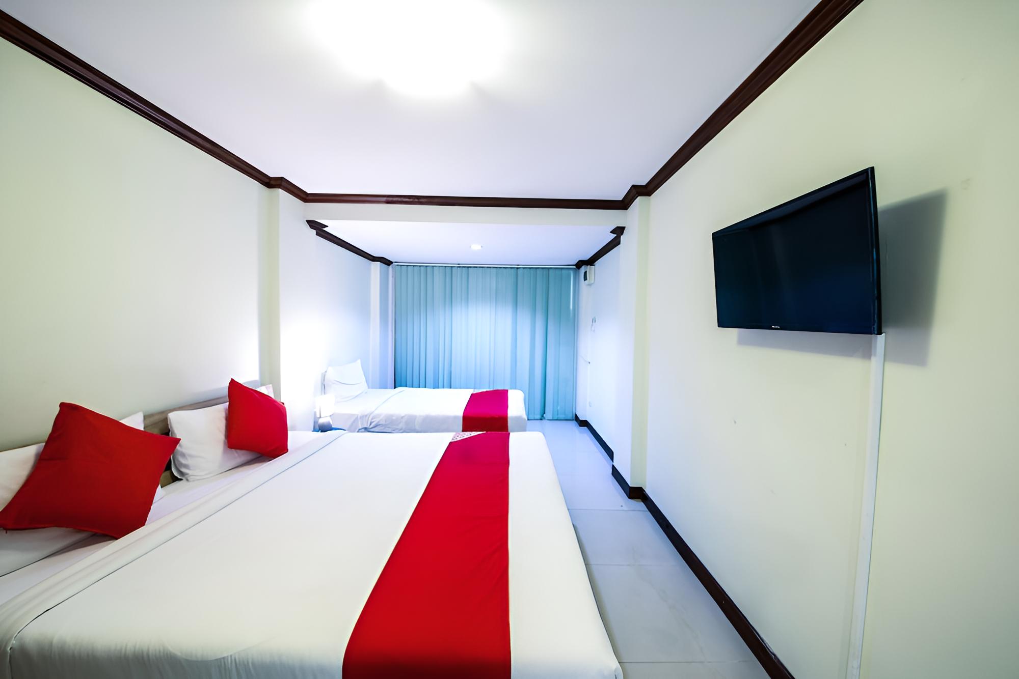 OYO 118 Beach Walk Stay