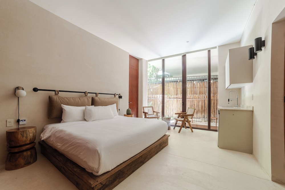 BT Homes - Zama Boho