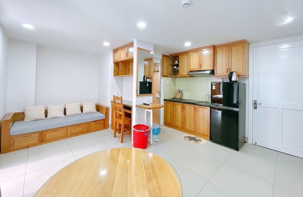 New Hampton Hospitality - Cornelia Hotel & Apartment