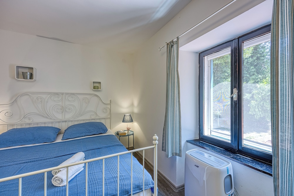 Blue Studio Apartment