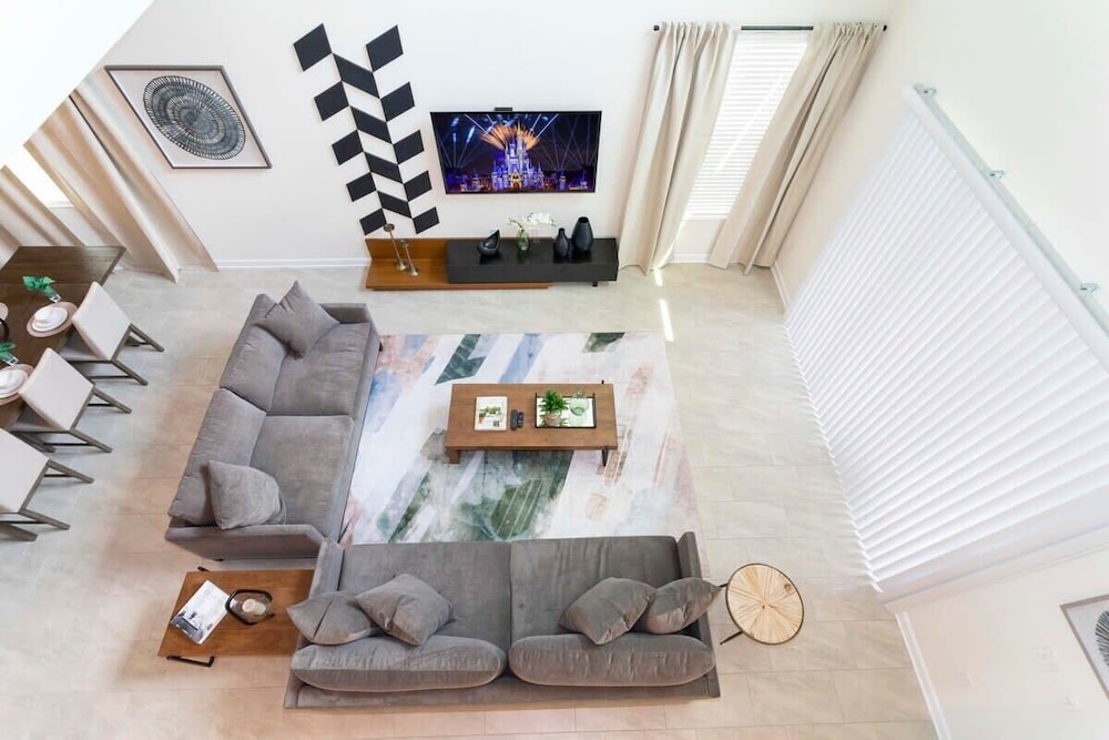 Gorgeous 5Bd Single Family w/ Pool @ Storey Lake 2767O