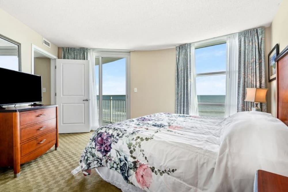 Units at Sandy Beach Resort by Elliott Beach Rentals