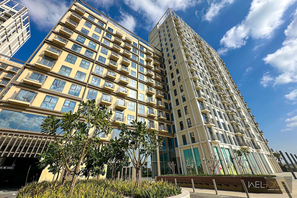 WelHome - Contemporary 1BR at Dubai Hills Estate