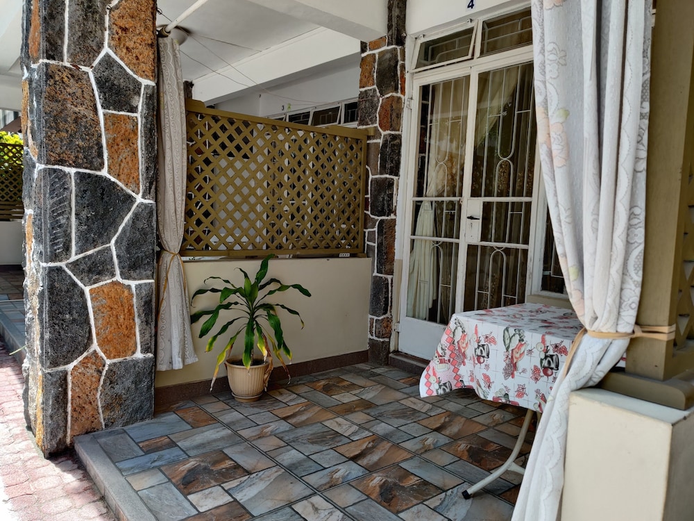 Pereybere Beach Apartments