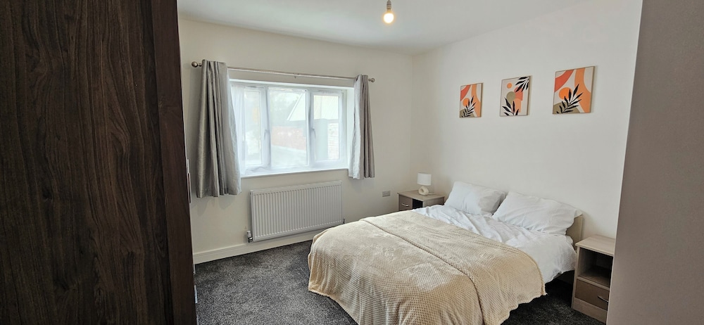 Citrine Suite - Sleeps 8 With Parking view 2